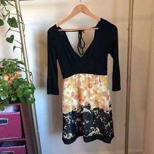 Guess Jeans lowcut summer dress